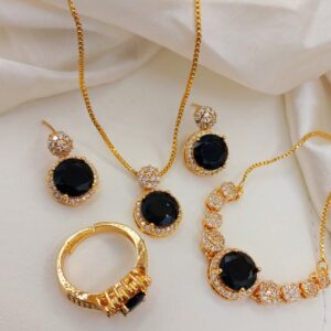 China Gold-Plated Locket Set